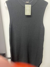 NWT H M Ladies Black Knit Sweater Vest - Size XS