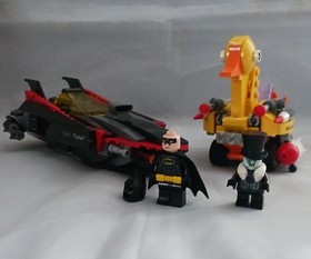 BatBoat Duckmobile Penguin Batman Figures From LEGO 70909 Movie Batcave Break-in