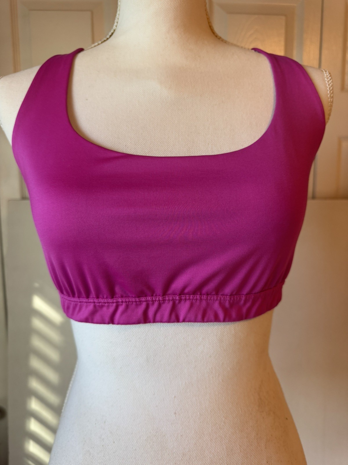 Victoria Secret Large Sports Bra pink Strappy Back Victoria Sport Wireless