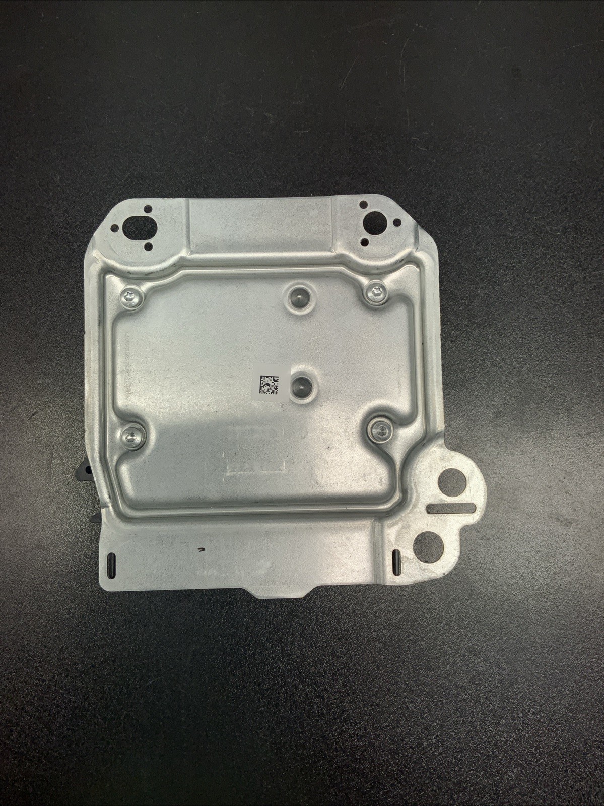 Maserati Ghibli OEM Restraint Diagnostic Computer Module SRS Unit – 670007061