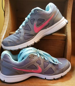 Women's Nike Revolution Running Shoes Sneakers 8.5 Grey w/ Pink logo | eBay