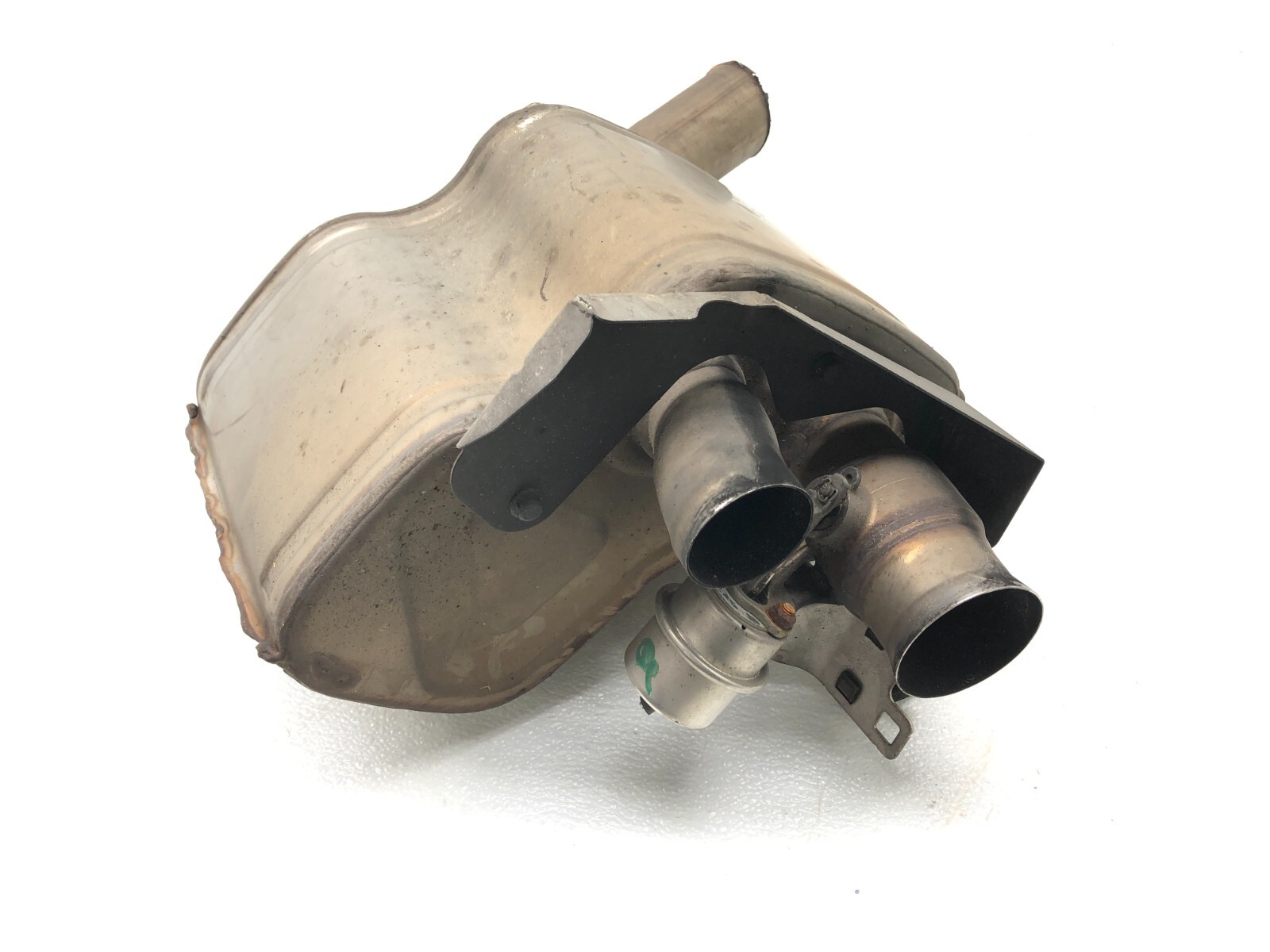 2017-2022 MASERATI LEVANTE S 3.0L RIGHT PASSENGER REAR EXHAUST MUFFLER OEM.