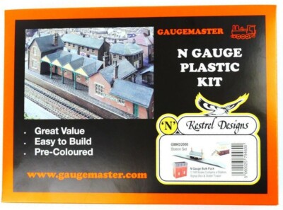 Gaugemaster GMKD2000 Landstation, Signalbox, Wasserturm N Plastikset T48P