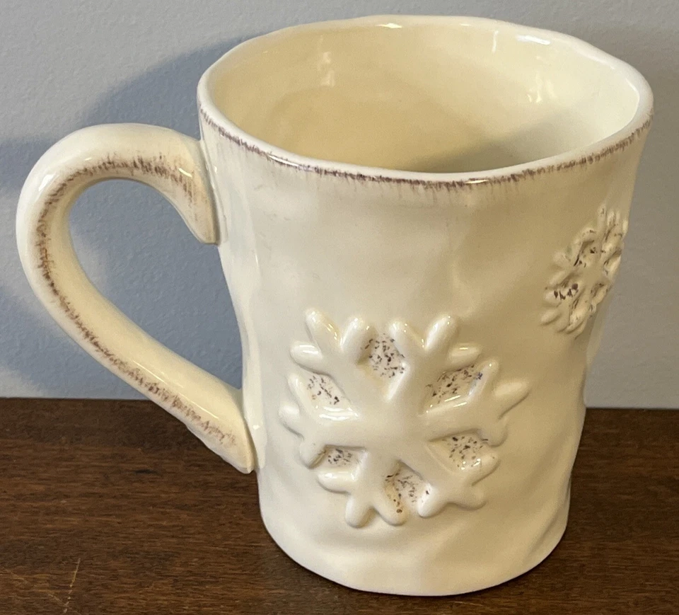 Vintage Park Designs Very Merry White Snowflakes Coffee Mug Cup Holiday Embossed - Image 2 of 4