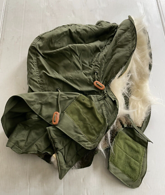 MINT CONDITION SIZE MEDIUM U.S.G.I. MOD M-65 FISHTAIL PARKA W