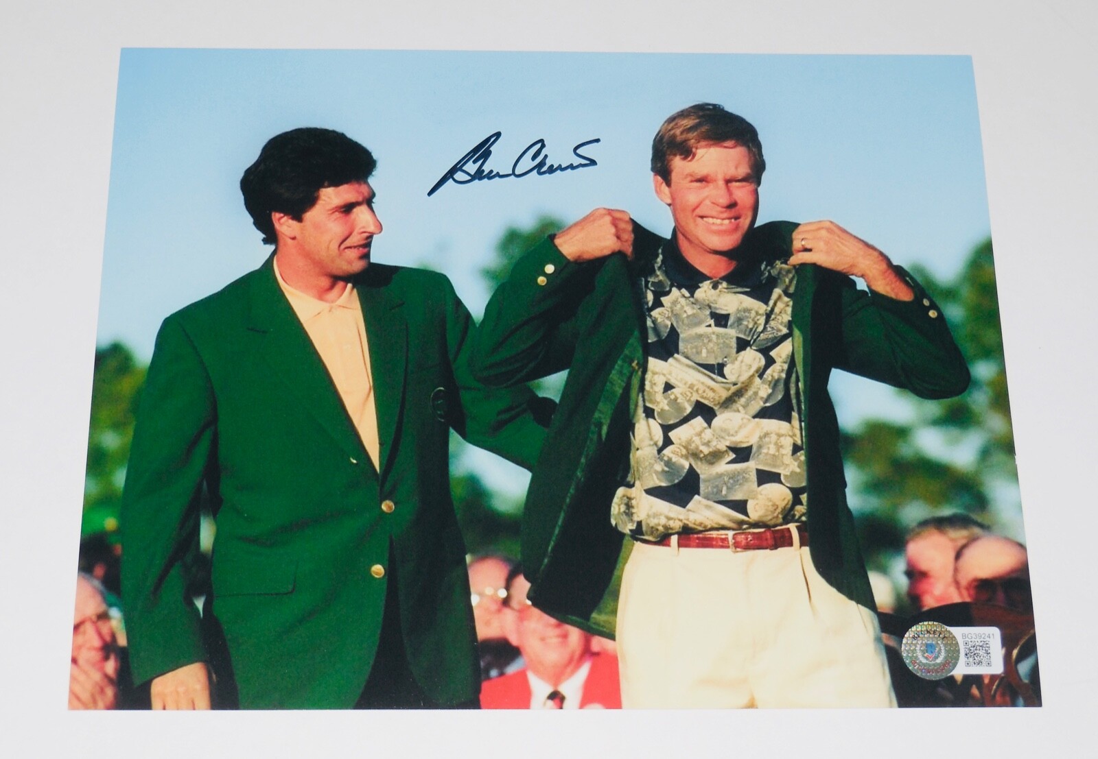 BEN CRENSHAW AUTOGRAPHED 8X10 COLOR PHOTO (GOLF HALL OF FAME) - BECKETT COA! 