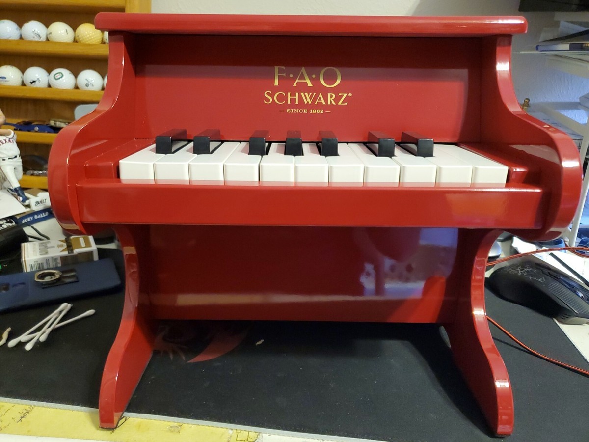 Schwarz Piano FAO Schwarz Stage Stars Portable Piano Synthesizer