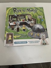 Rick and Morty Spaceship and Garage 2 Figures In Box New