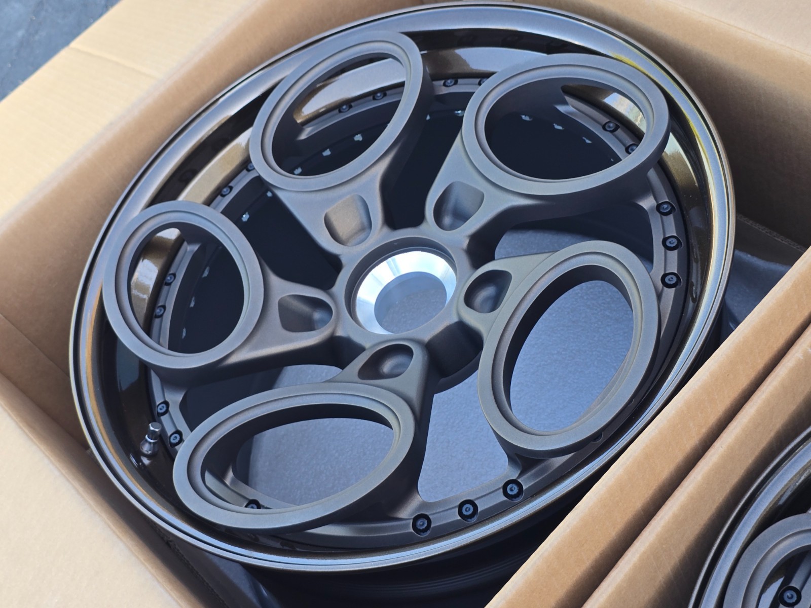 20 Lamborghini Huracan Performante STO center lock Rotiform wheels factory oem