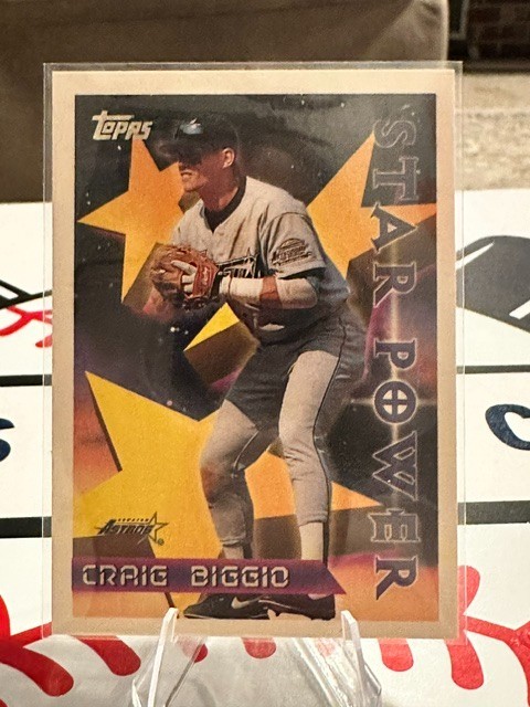Craig Biggio #9 (Baseball Cards 1996 Topps) — is it worth grading?