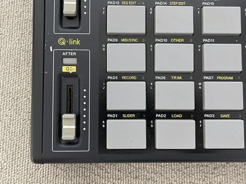 AKAI professional MPC1000 Black 128MB Sampler Sequencer Drum Machine Tested Used - Picture 5 of 24