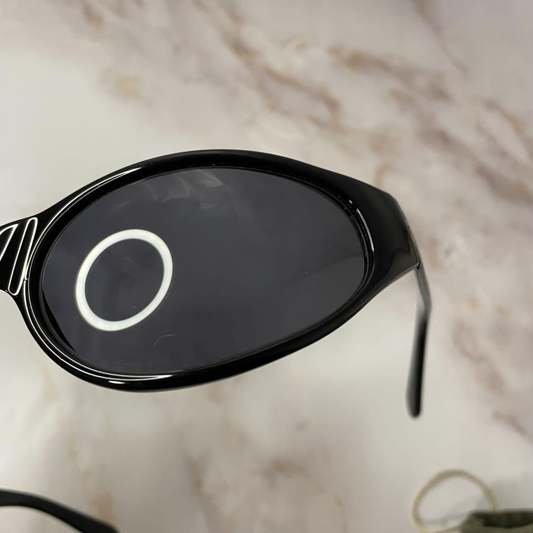GUCCI Vintage Oval Sports Sunglasses Black Y2K Design with
