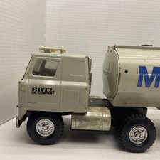 Mobil Gas Toy Truck In Vintage Manufacture Diecast Cars, Trucks
