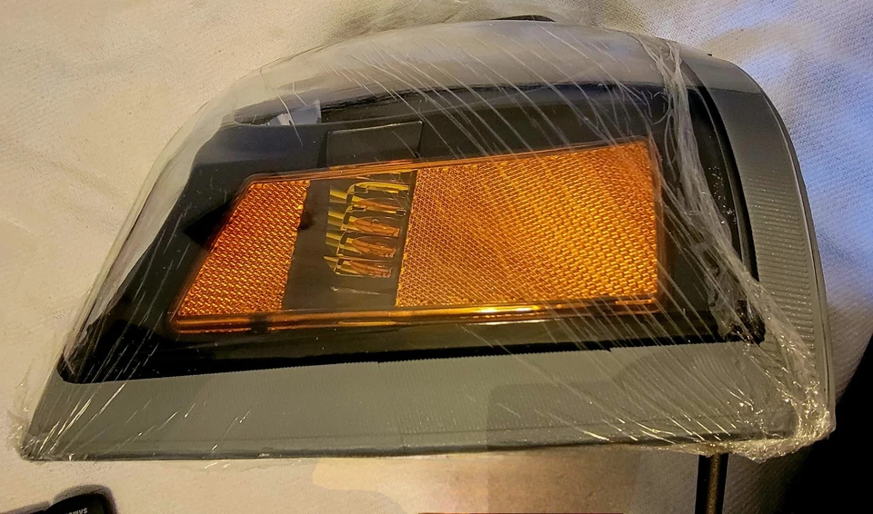 Faros Dodge Dakota 2005 nuevos nunca instalados personalizados incrustación negra OEM Foto 3 de 4