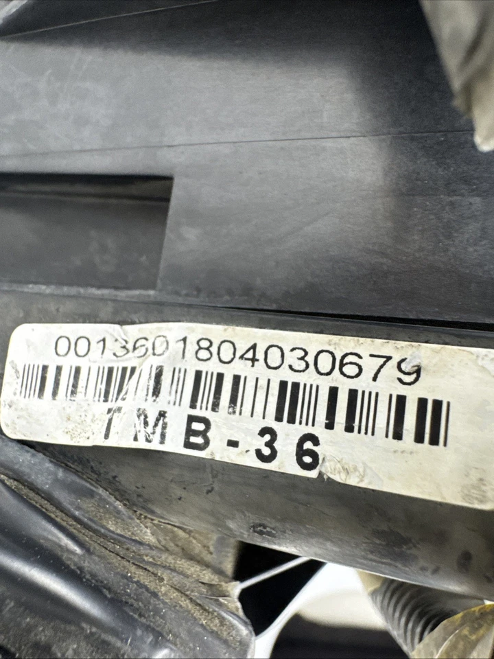 2015 Toyota Tacoma 4.0 Main Engine Fuse Relay Box Lid TMB-36 OEM Foto 3 de 4