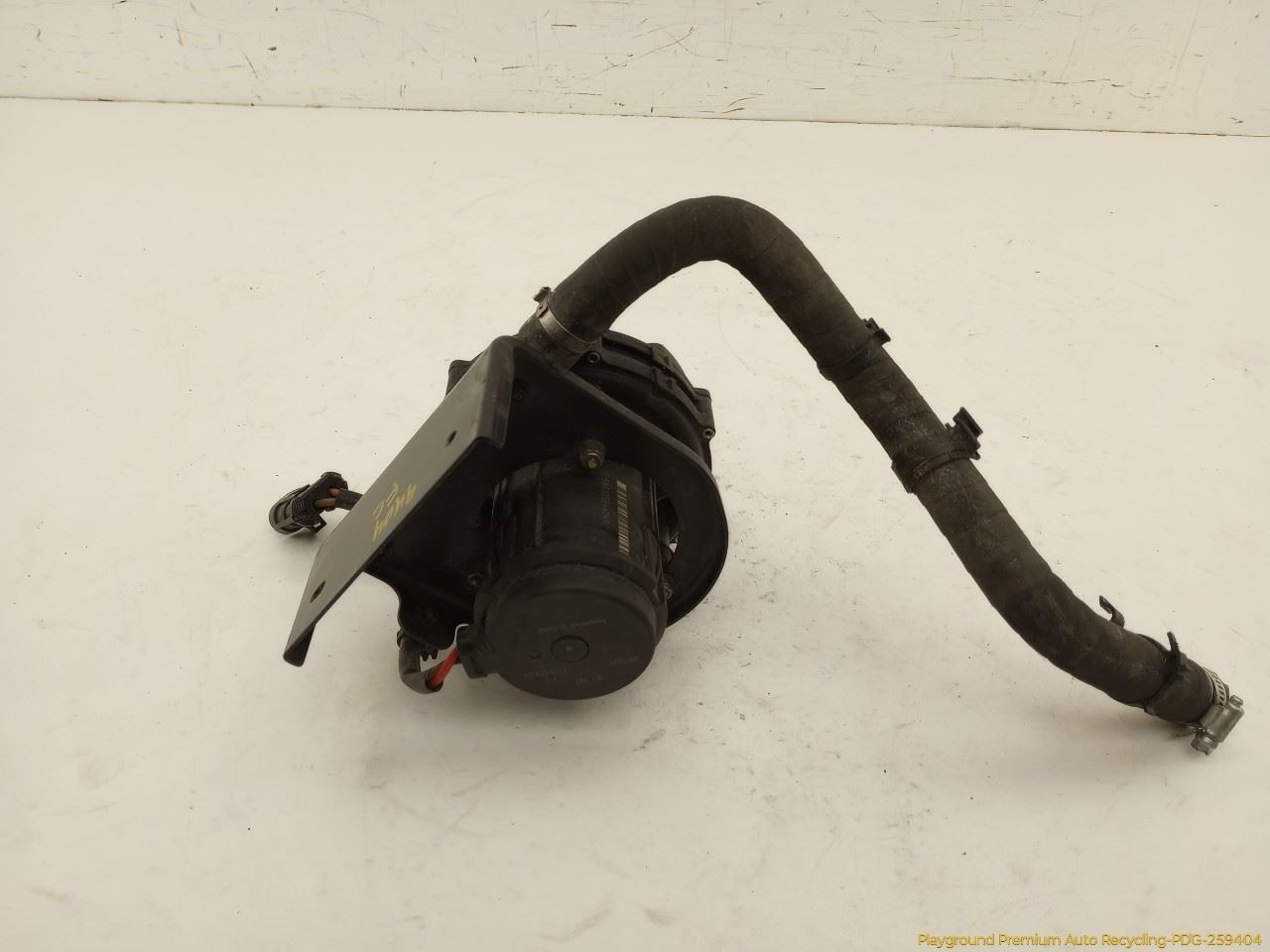 Maserati Quattroporte M139 Secondary Air Injection Pump 4.2L V8 8 Cyl Fits 03-08