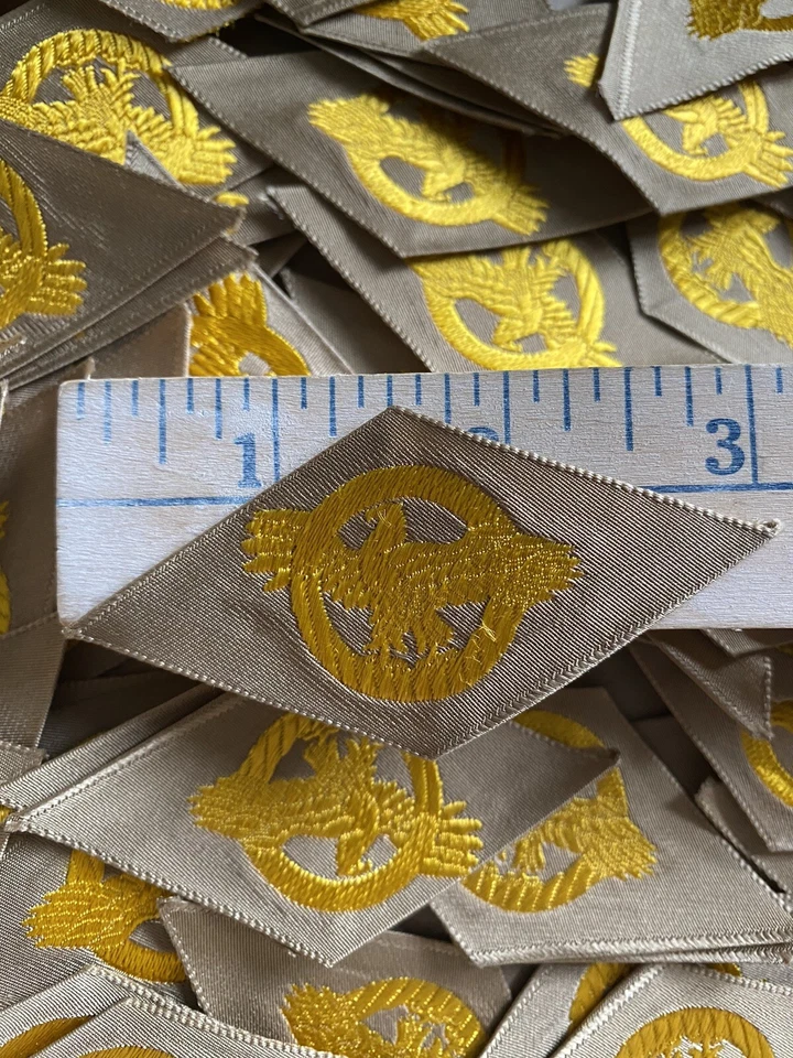 1-World War II Ruptured Duck Honorable Discharge Emblem WWII WW2-GOLD On (SILK) - Image 4 of 4