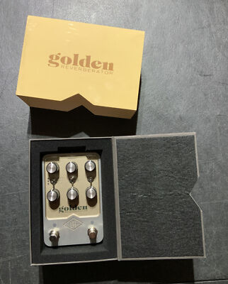 Universal Audio Golden Reverberator Pedal - UAFX