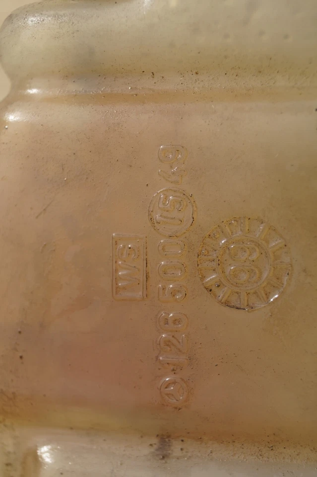 ✅ Depósito de tanque de fluido de expansión de refrigerante radiador Mercedes-Benz W126 1981-91 OEM Foto 4 de 4