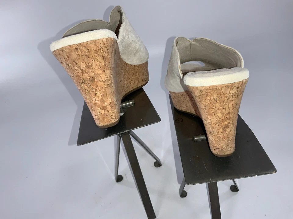 Zapatos de cuña con plataforma Ugg para mujer talla 6 gamuza marfil 3” tacón de corcho YGI E2S-39 Foto 4 de 4