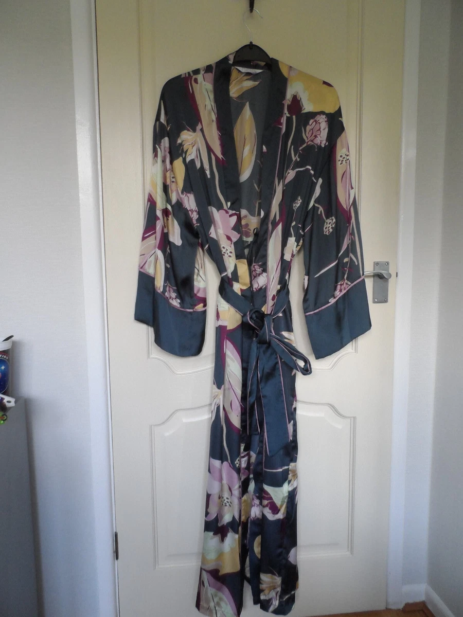 PRIMARK SIZE 10/12 White Waffle Dressing Gown £2.00 - PicClick UK