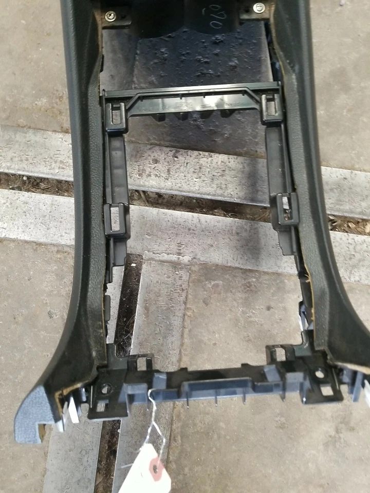 09-15 Infiniti G37 Q40 Automatic Center Console Box Assembly 96910-1VW1A - Image 3 of 4