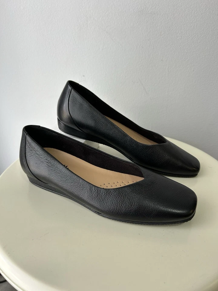 Zapatos planos cómodos SoftWalk de cuero negro para mujer talla 7,5 M punta cuadrada Foto 2 de 4