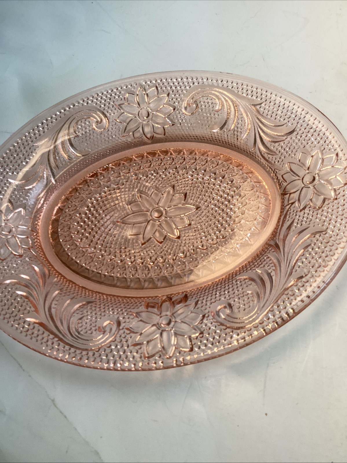 Indiana Tiara pink Sandwich Glass Oval Snack Plate