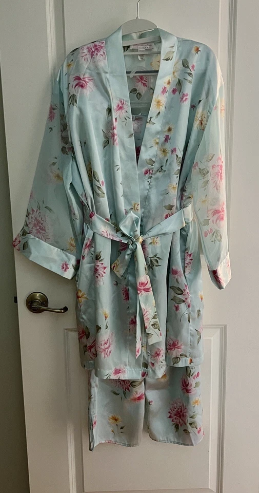 Oscar de la Renta Rosa Etiqueta Floral Pijama Bata Set 3 Piezas Verde Menta Rosa L/XL Foto 4 de 4