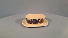 VILLEROY & BOCH, ACAPULCO PATTERN, SAUCE BOAT WITH FIXED STAND, BROWN BACKSTAMP