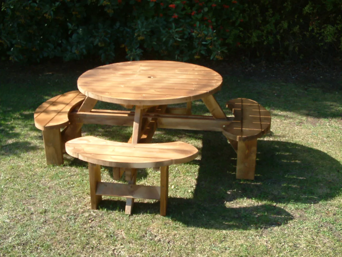 Excalibur Round Picnic Bench Table Beer Pub Garden Furniture 38mm thick timbers