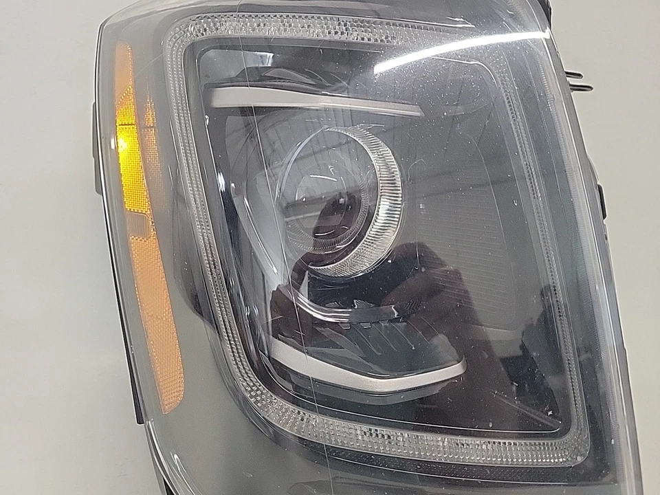 Kia Telluride 2020-2022 halógeno con faro LED pasajero derecho derecho OEM Foto 4 de 4