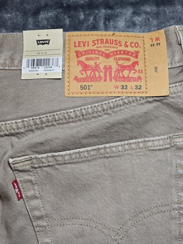 Jeans Levi's ALL BEIGE uomo 501 vestibilità originale, US 32x32 nuovi con etichette con difetti - Foto 7 di 10