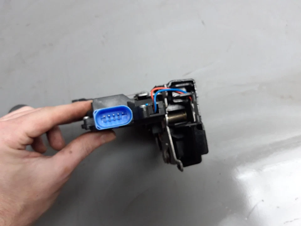 Cerradura de puerta O/S para conductores VOLKSWAGEN GOLF 04-09 año MK5 0000504958 Foto 3 de 4