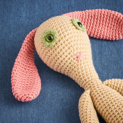 Réplica de conejito de peluche No Time To Die Dou James Bond 007 mercancía oficial - Imagen 5 de 9