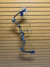 Bowtech Archery Compound Bow - Allegiance - #60 - 29” Draw Length - RH