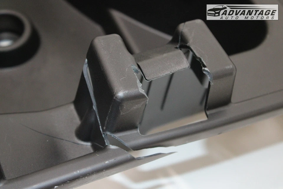 Cadillac XT4 2019-25 compartimento de almacenamiento de maletero rueda de repuesto panel de cubierta de piso OEM Foto 4 de 4