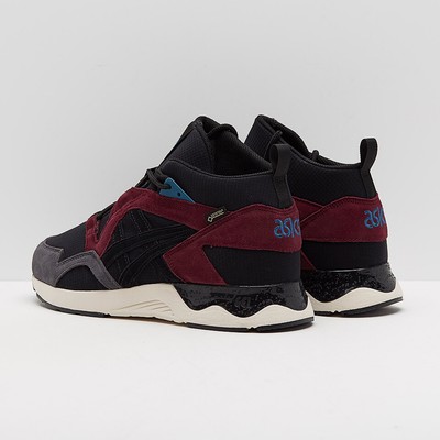 asics high top trainers