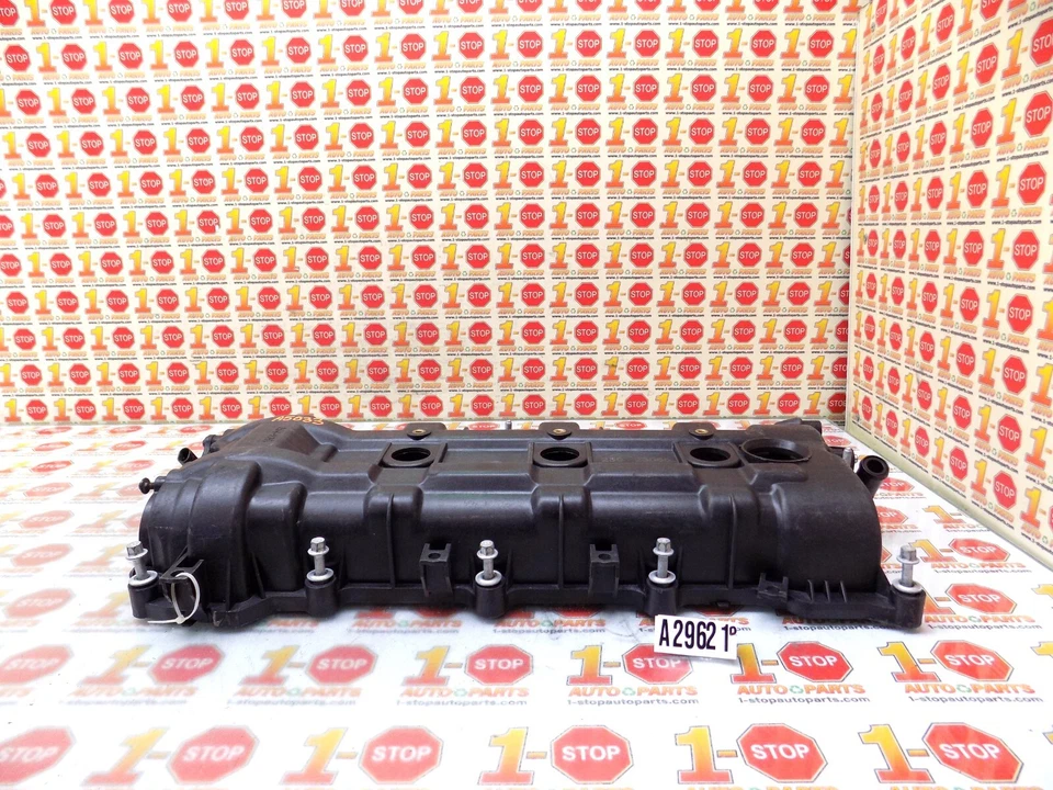 2011-2021 DODGE CHARGER RIGHT VALVE COVER 05184068AK OEM - Image 3 of 4