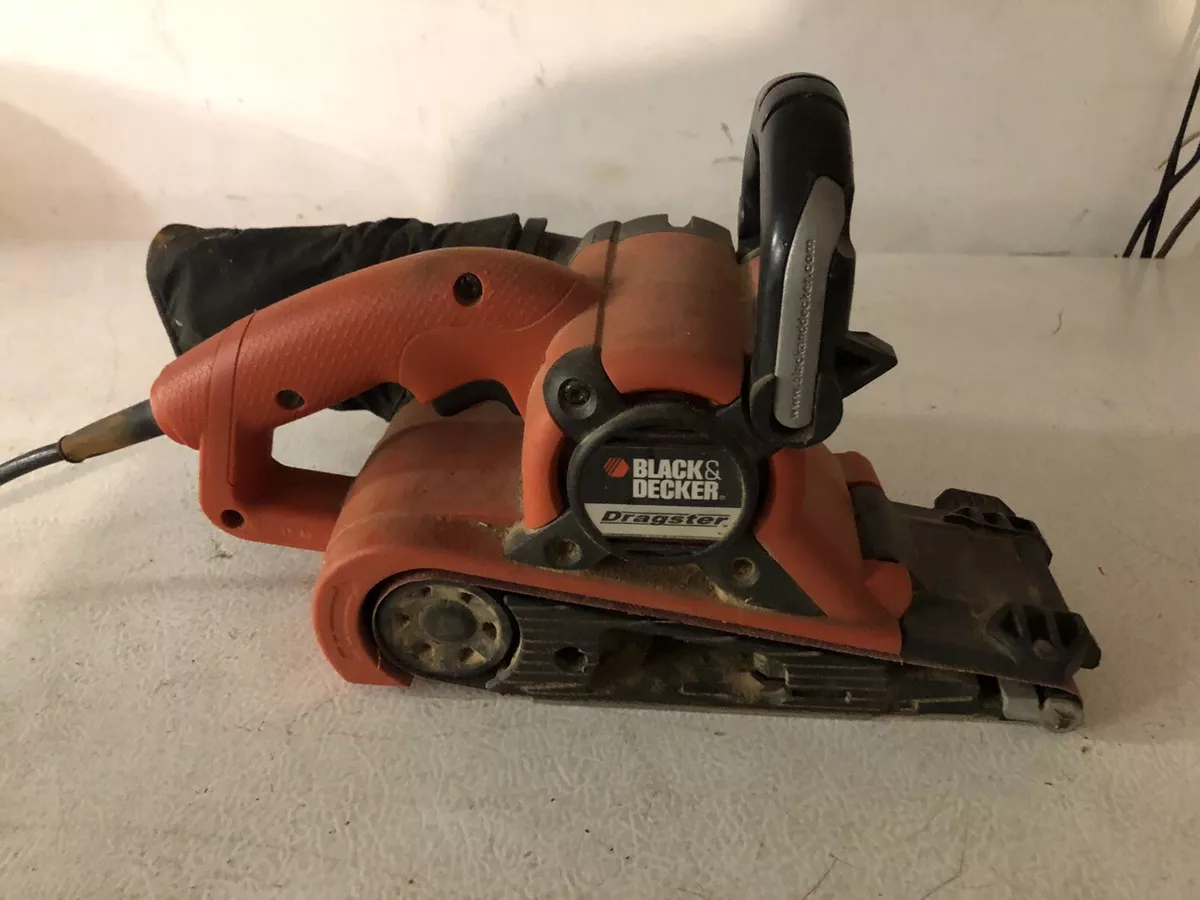 BLACK + DECKER DS321 DRAGSTER 7 AMP 3 x 21 BELT SANDER W/ DUST BAG USED 1  TIME