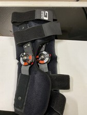 Neo G Adjusta Fit Hinged Open Knee Brace - Class 1 Medical Device REF 898