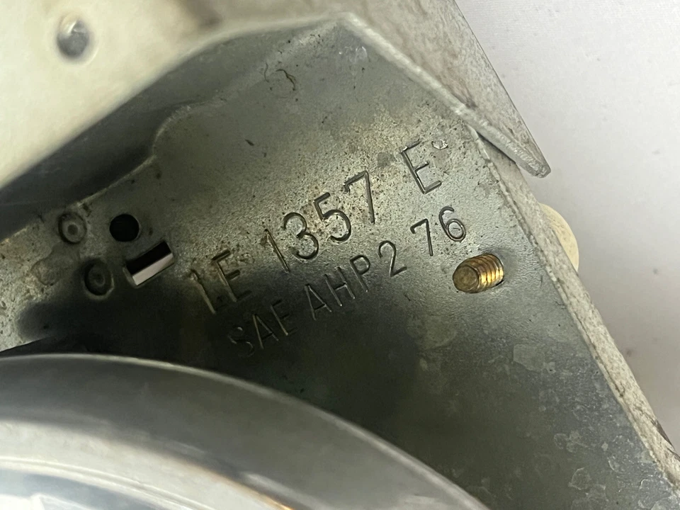 Faro lateral izquierdo NOS 72-85 Mercedes R107 450SL 380SLC OEM Foto 4 de 4