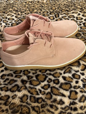 Pink Ecco classic lace-up shoes for men