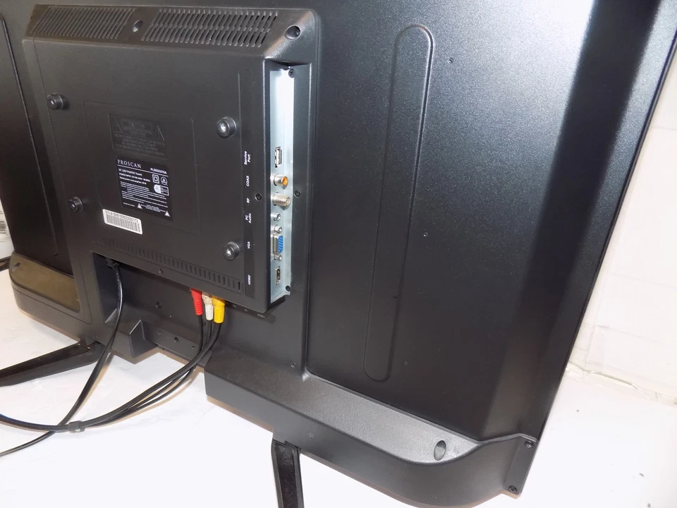 Curtis Proscan PLDED3276A 720p 32-Inch LED HD TV PC Input with Remote - Image 3 of 4