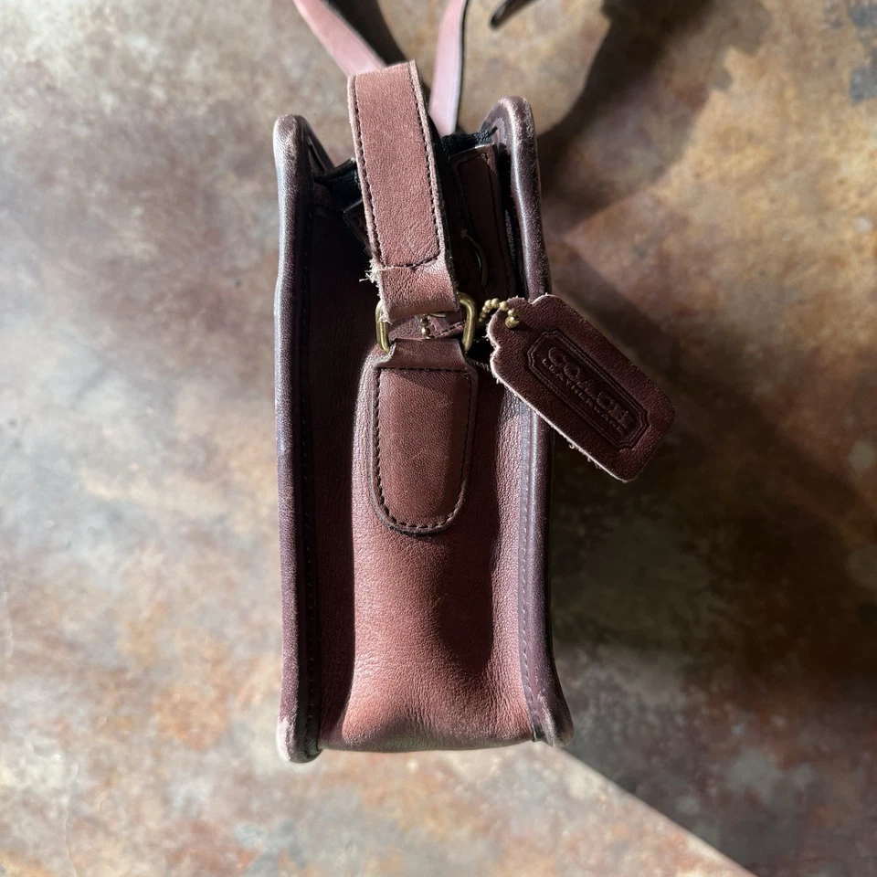 Cartera Bandolera Coach Vintage Años 80 Marrón Oscuro Foto 3 de 4