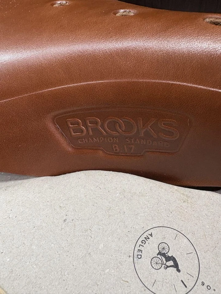Miel estándar Brooks B17 Foto 2 de 4