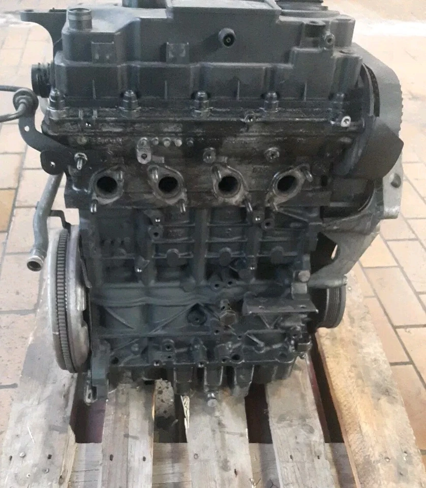 Blocco motore 03G 1896 CCM 125 KW VW Passat 3C 2.0 TDI anno 2007 - Immagine 4 di 4