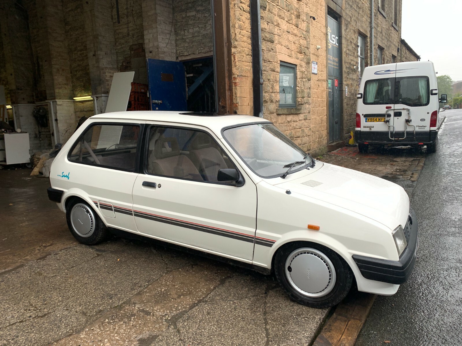 Image 01 - 1989 AUSTIN METRO CITY,998CC.VERY LOW 28K MILES,2 OWNERS,IMAC.NEAR FULL M O T