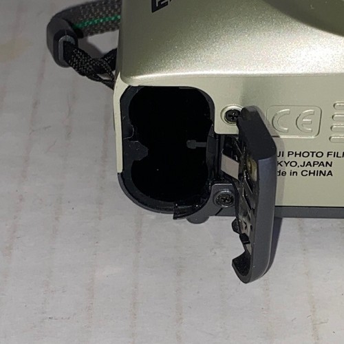 FUJIFILM DISCOVERY S600 ZOOM DATE 60 POINT & SHOOT FILM CAMERA Working - Picture 10 of 10