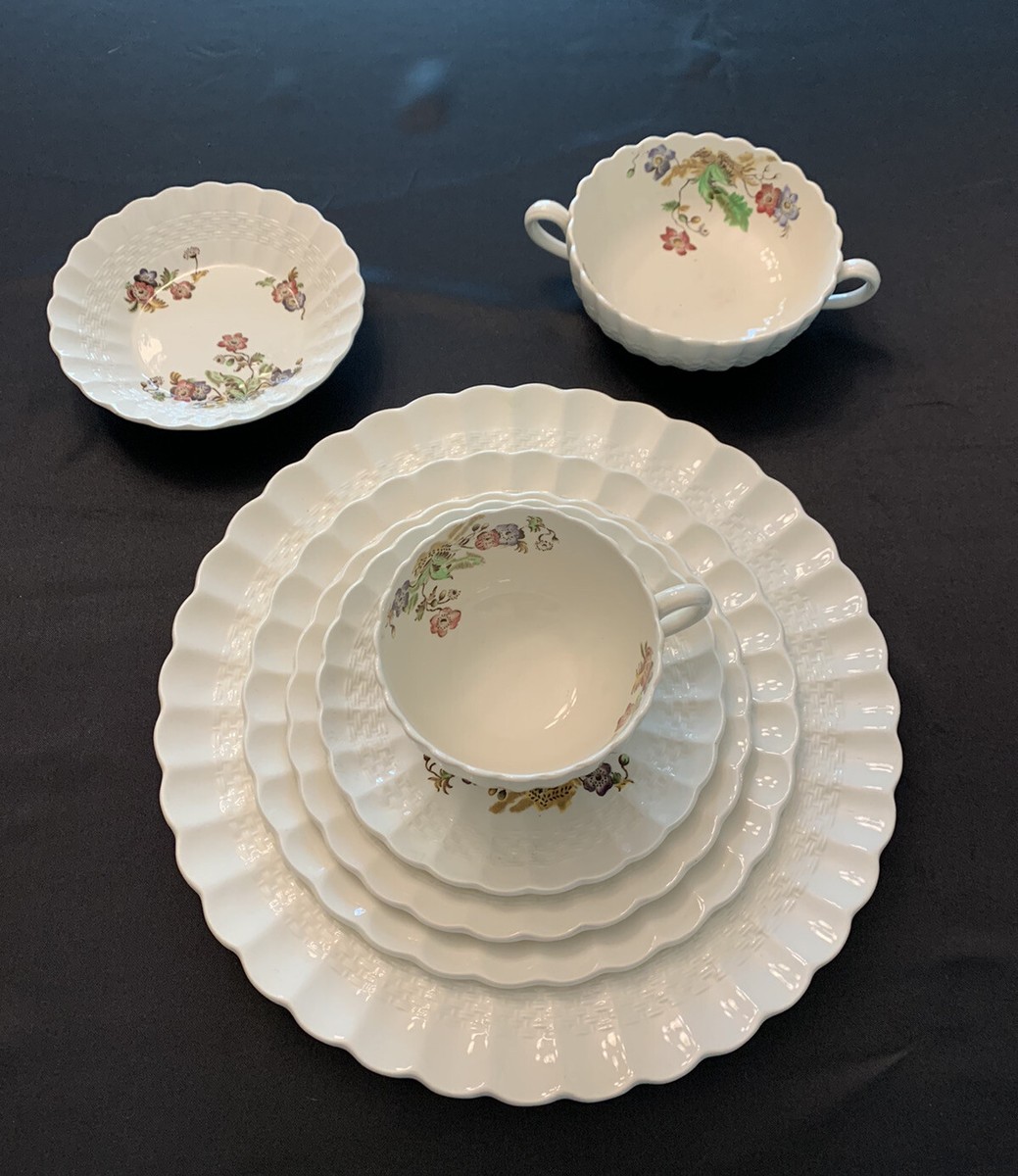 Wicker Lane / Basket Weave/ Spode china set for 4 / England/ 1933